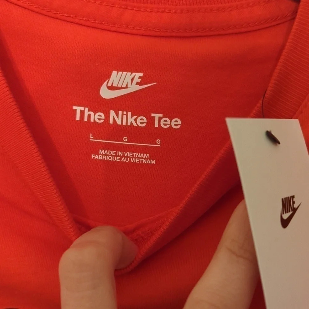 Nike boys short sleeve t-shirt - Picture 7 of 11